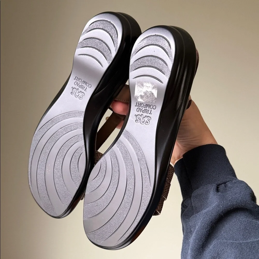 SAS capri strap